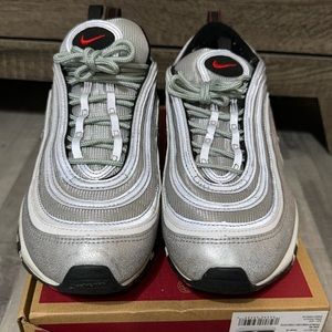 Men’s Nike air max shoes